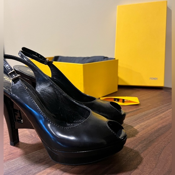 Fendi Platform Slingback Heel - Picture 9 of 11